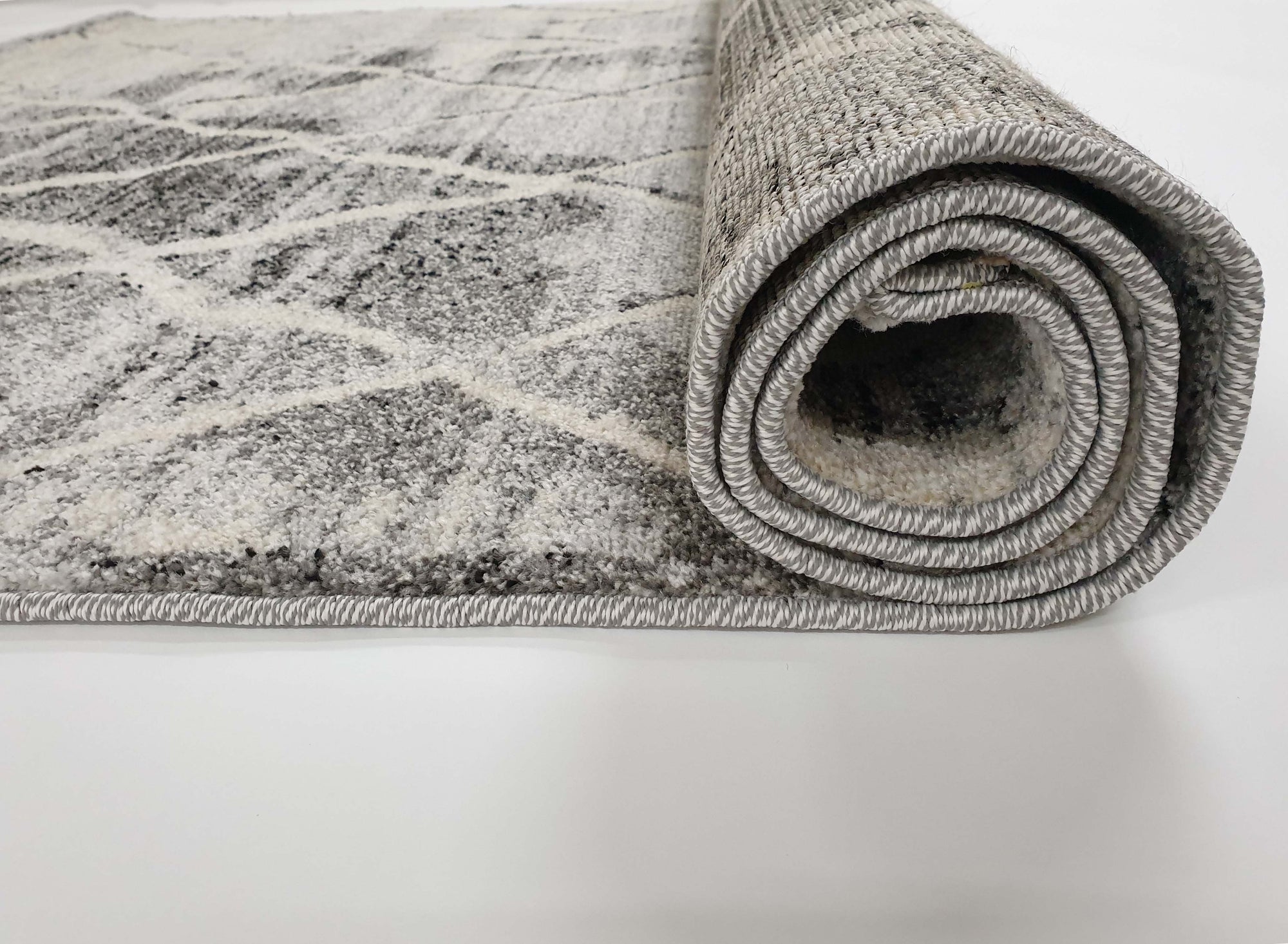 Frisee Rug 635A L.GREY / CREAM