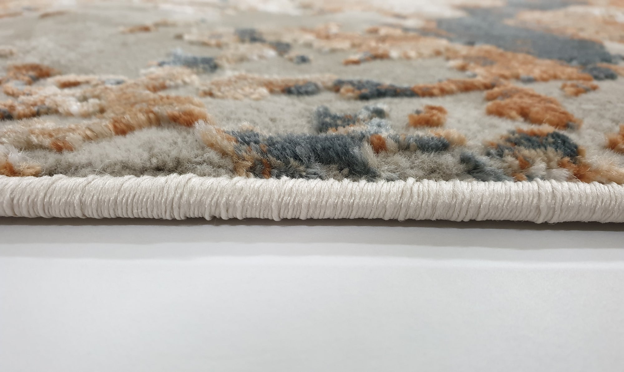 Divine 0083 D.beige/White