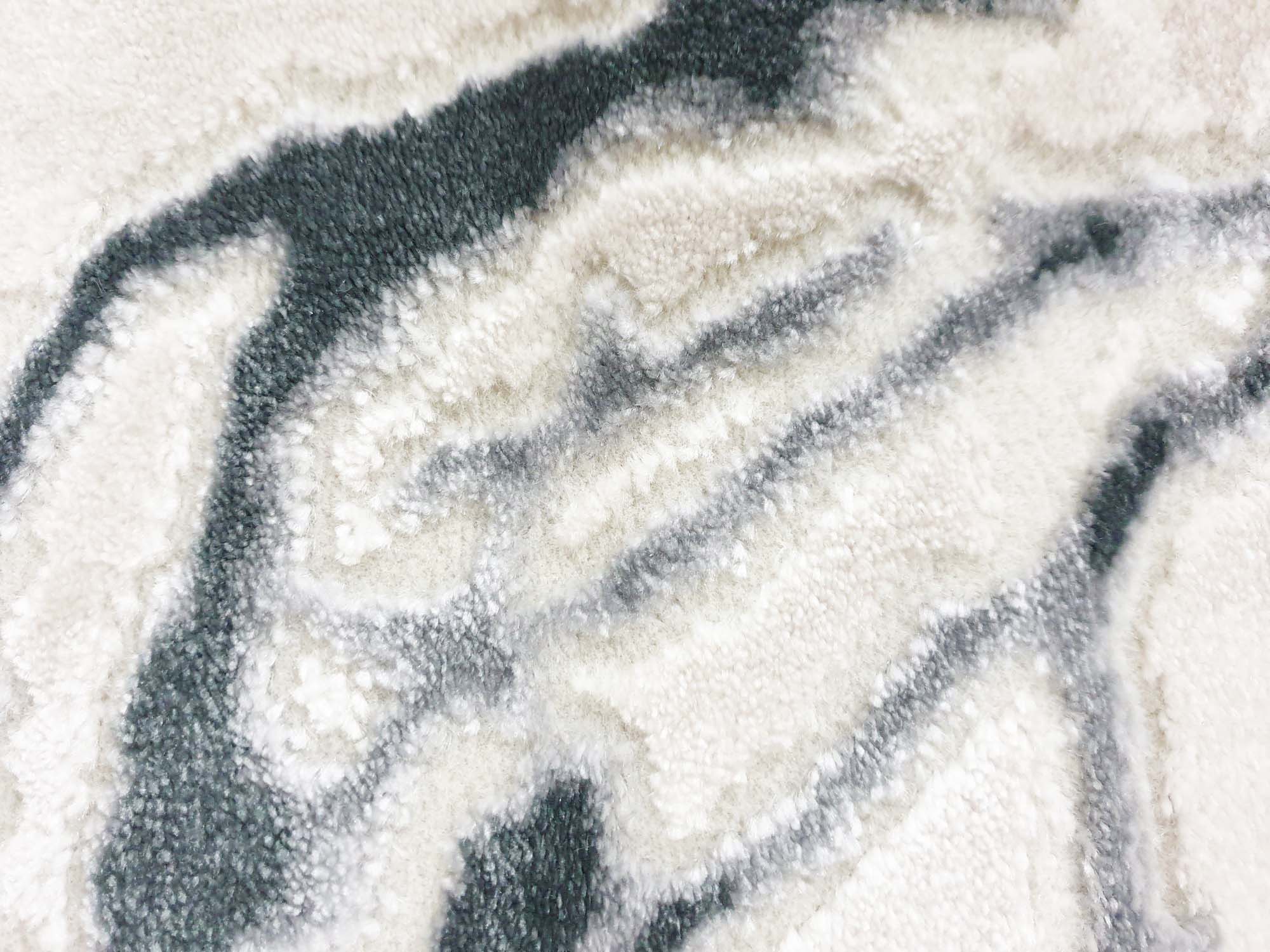 Divine 0093 White/Silver